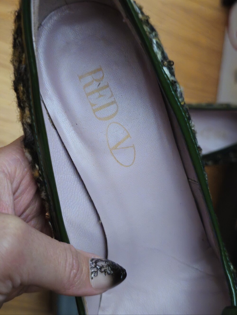 Red V Green Tweed Heels with Bow - Picture 6 of 10